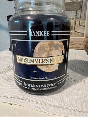 Black label Yankee candle